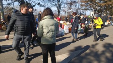 Dornici să scape de ororile războiului, în special pe cei dragi – copii, soții, părinți, mii de ucraineni au făcut tot posibilul să ajungă la frontieră, să traverseze în România 7