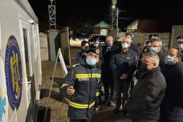Premierul Nicolae Ciucă a verificat locația în care va fi amplasată prima tabără de refugiați din județ