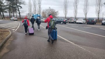 Disperarea oamenilor care fug din calea războiului. Mărturii cutremurătoare din Vama Siret