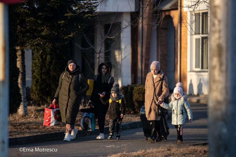 Refugiații din Ucraina care nu au încotro se îndrepta sunt primiți în casele locuitorilor din comuna Dumbrăveni Refugiații din Ucraina care nu au încotro se îndrepta sunt primiți în casele locuitorilor din comuna Dumbrăveni