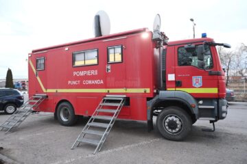 Autoritățile sucevene fac ordine în gestionarea fluxului de emigranți din Ucraina prin operaționalizarea unui punct de comandă în vama Siret