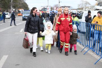 Ce porți în mâini atunci când pleci doar cu ceea ce ești?