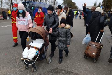 În 24 de ore, de duminică până luni, au intrat în țară aproape 10.000 de refugiați