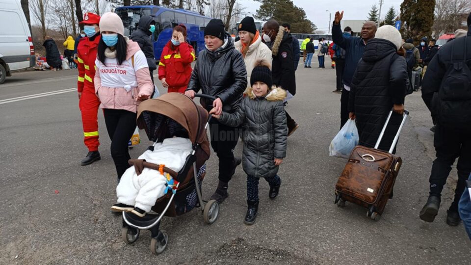 Peste 35.000 de refugiați au trecut prin Vama Siret de la începutul războiului Peste 35.000 de refugiați au trecut prin Vama Siret de la începutul războiului
