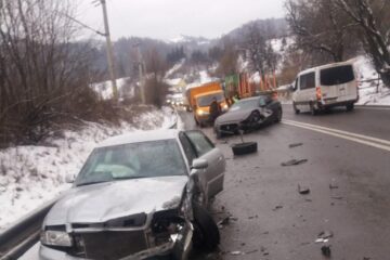 Doi răniți după un accident la Prisaca Dornei