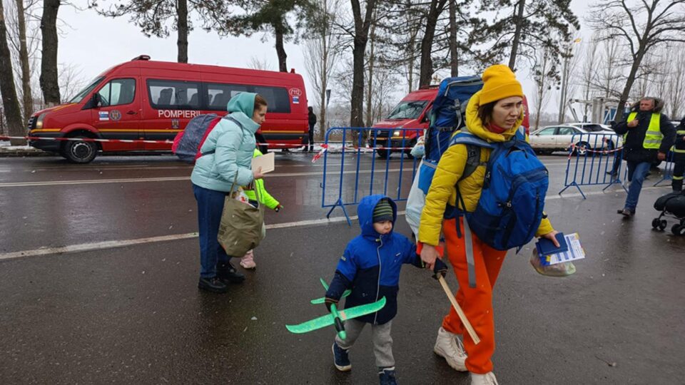 Peste 8.200 de oameni au intrat în România pe la Siret, dintre care peste 5.800 sunt ucraineni, în ziua de 1 martie