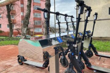Noi reguli de utilizare a trotinetelor electrice pe drumurile publice, conform Codului Rutier