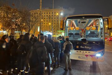 Transport gratuit asigurat de agenția Hello Holidays refugiaților din Ucraina