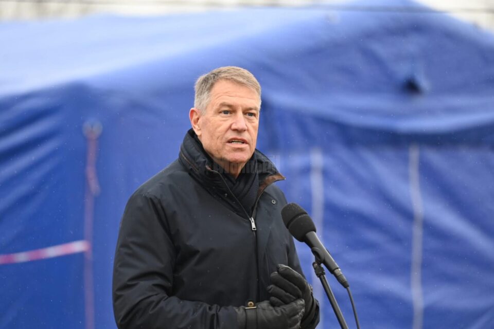 Klaus Iohannis, la Siret - Pregătim școli pentru copii, case pentru refugiați, îi vom ajuta să-și găsească și slujbe în România Klaus Iohannis, la Siret - Pregătim școli pentru copii, case pentru refugiați, îi vom ajuta să-și găsească și slujbe în România