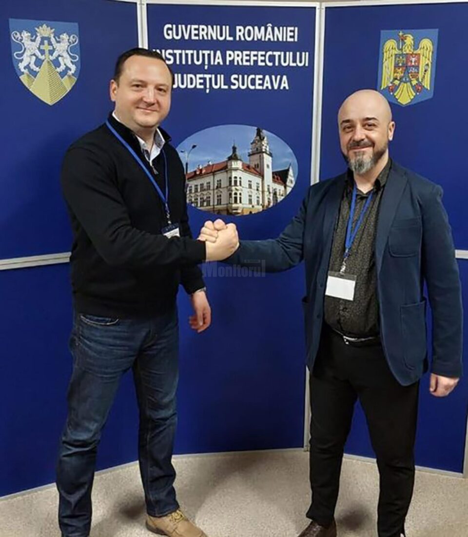Prefectul Alexandru Moldovan și noul director al Direcției Județene pentru Cultură, Antoniu Alexandru Flandorfer Prefectul Alexandru Moldovan și noul director al Direcției Județene pentru Cultură, Antoniu Alexandru Flandorfer