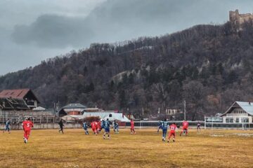 Amicalul Bucovina - CSM Pașcani s-a disputat pe teren neutru, la Târgu Neamț. Foto Cristian Plosceac