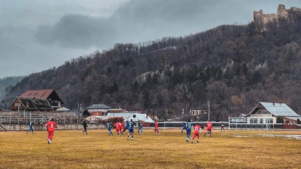 Amicalul Bucovina - CSM Pașcani s-a disputat pe teren neutru, la Târgu Neamț. Foto Cristian Plosceac Amicalul Bucovina - CSM Pașcani s-a disputat pe teren neutru, la Târgu Neamț. Foto Cristian Plosceac