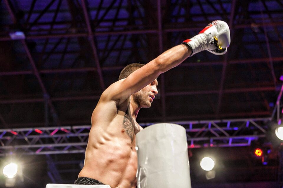 Andrei Ostrovanu are o carieră remarcabilă în kick-boxing