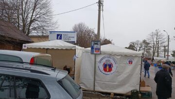 Crește numărul refugiaților ucraineni care vin în România prin Vama Siret