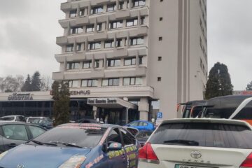 Locuri de cazare imposibil de găsit în Suceava și tot mai greu în județ