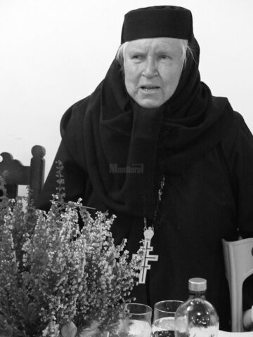 Întâia stareță a Mănăstirii Voroneț, stavrofora Irina Pântescu, a plecat la Ceruri la vârsta de 89 de ani