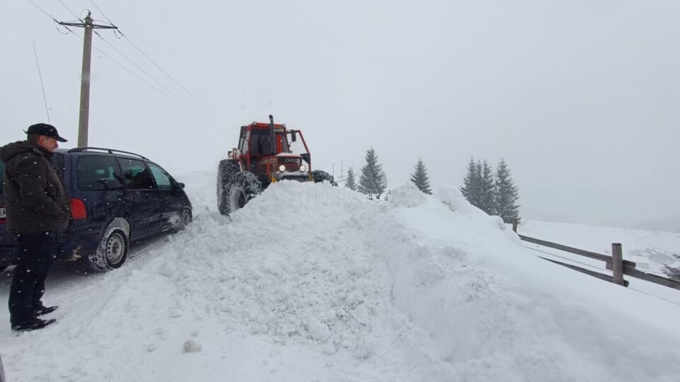Zăpada la Lupcina este foarte mare