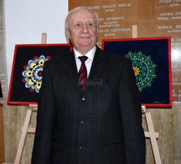 Expoziție de artă decorativă cu lucrări ale artistului plastic Radu Bercea