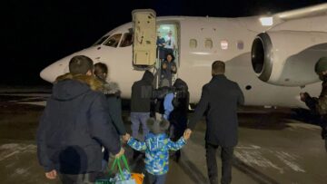 Copii au plecat spre Israel de pe Aeroportul „Ștefan cel Mare”