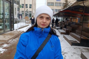Maria Pojolca, refugiată din Cernăuți, voluntară la Vama Siret