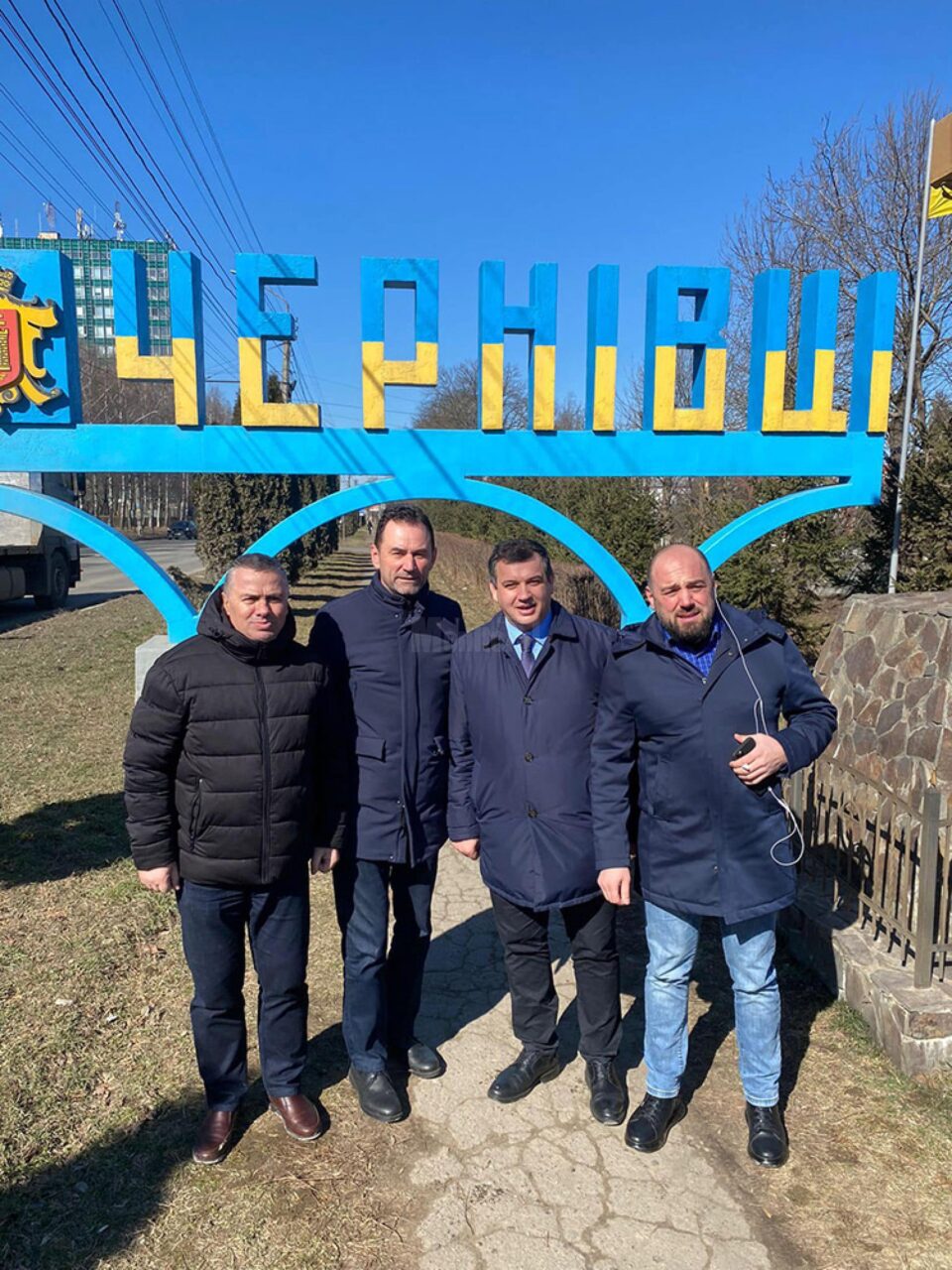 Liderii PMP au însoțit convoiul umanitar până la Cernăuți