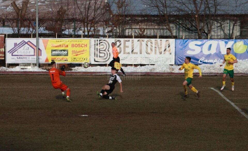 Reusita juniorului Savin a decis duelul cu Foresta. Foto - Codrin Anton (Fotosport) Reusita juniorului Savin a decis duelul cu Foresta. Foto - Codrin Anton (Fotosport)