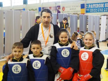 15 medalii pentru sportivii de la Kim Long Dao Fălticeni, la Campionatul Național de Qwan Ki Do