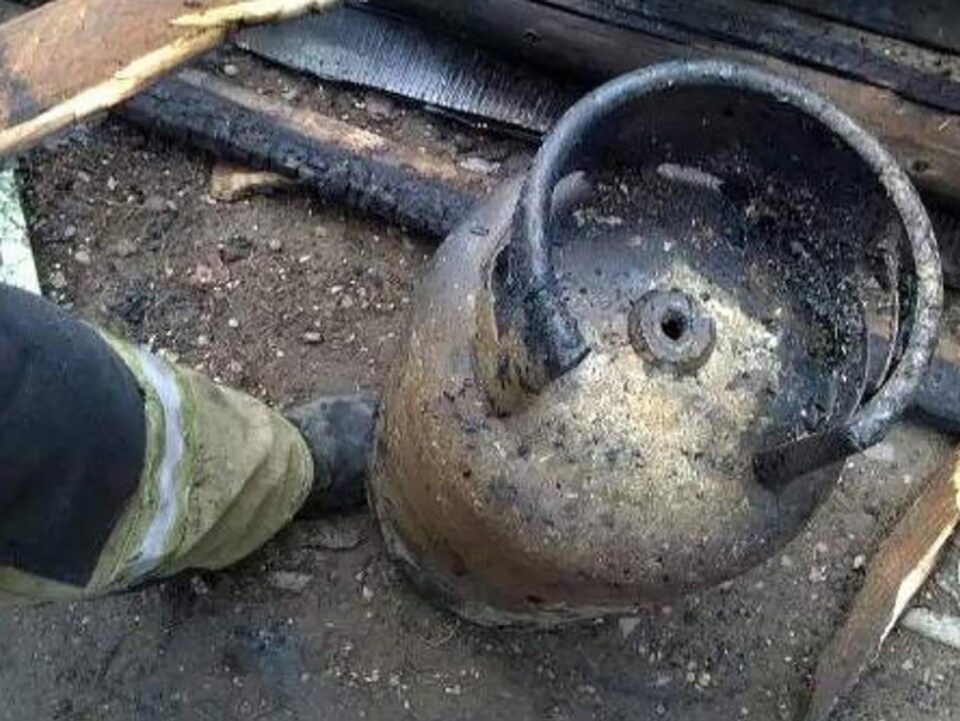 Deflagrația a fost urmată de un incendiu în interiorul bucătăriei