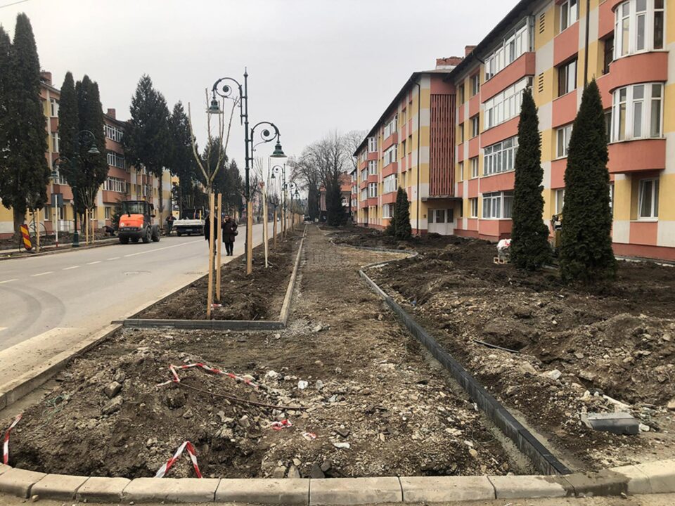 Ritm alert la lucrările de pe strada Bogdan Vodă și reabilitări la clădirea fanion a municipiului