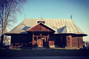 Zece biserici de lemn și mănăstiri vor fi restaurate cu fonduri europene
