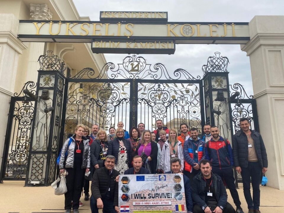 Schimb de experiență în Turcia pentru mai mulți profesori de la Colegiul Național „Dragoș-Vodă” Câmpulung Moldovenesc Schimb de experiență în Turcia pentru mai mulți profesori de la Colegiul Național „Dragoș-Vodă” Câmpulung Moldovenesc