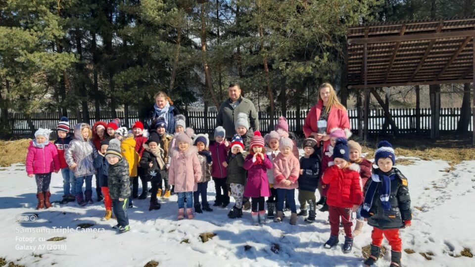 Preșcolarii de la Grădinița „Istețel” Moldovița au participat la o activitate dedicată Lunii Pădurii