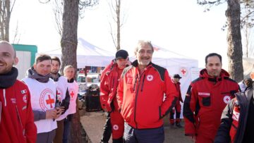 Voluntari de la Crucea Roșie, în Vama Siret