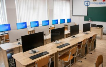 Clădirea Colegiului Tehnic Petru Mușat a fost reabilitată din punct de vedere funcțional și modernizată din punct de vedere al instalațiilor și echipamentelor