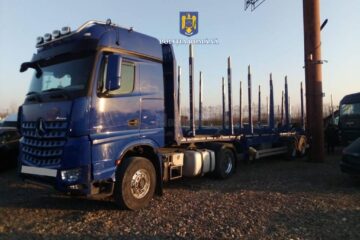 Camionul confiscat