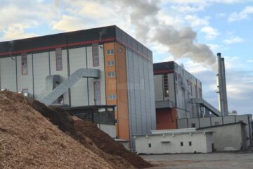 Centrala de termoficare a Sucevei, unde energia termică se produce acum pe biomasă, gazul fiind mult mai scump