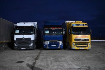 Peste 50 de autotrenuri cu ajutoare umanitare au plecat până acum în Ucraina, din hub-ul european de la Aeroportul Suceava