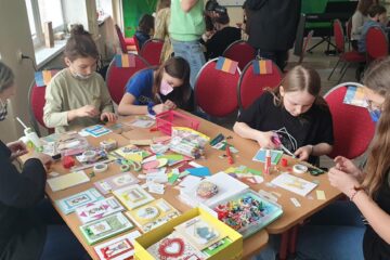 Elevi și profesori ai Școlii Gimnaziale Nr. 4 Suceava, într-o experiență de mobilitate Erasmus+ în Slovacia, în proiectul Let’s go to learn outside