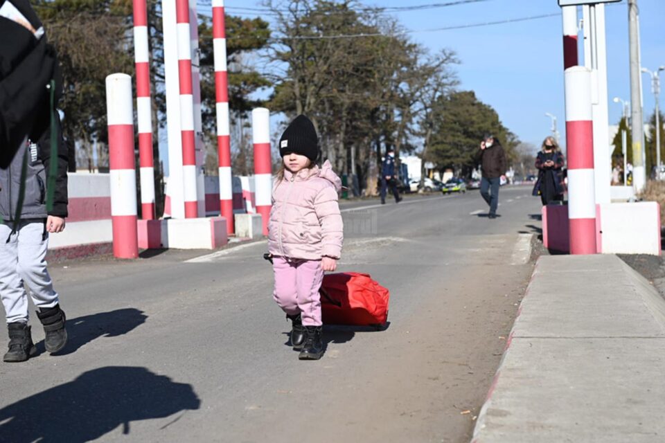 Aproape 165.000 de refugiați au venit în România prin PTF Siret, de la începutul războiului Aproape 165.000 de refugiați au venit în România prin PTF Siret, de la începutul războiului