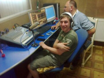 Andrei și Iulian în studioul din Rădăuți