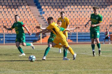Foresta a pierdut la Piatra Neamț și va începe play-off-ul de pe locul 2. Foto Aurel Găină