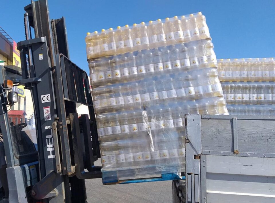 Primul transport cu produse alimentare solicitate de către administrația locală din Cernăuți, trimis de Primăria Suceava