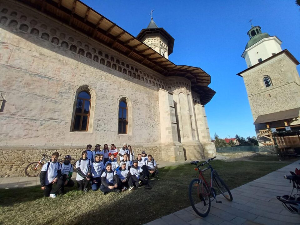 E minunat să trăiești cu Dumnezeu în suflet și să te ostenești, după putere, să fii pe plac lui Dumnezeu și oamenilor.