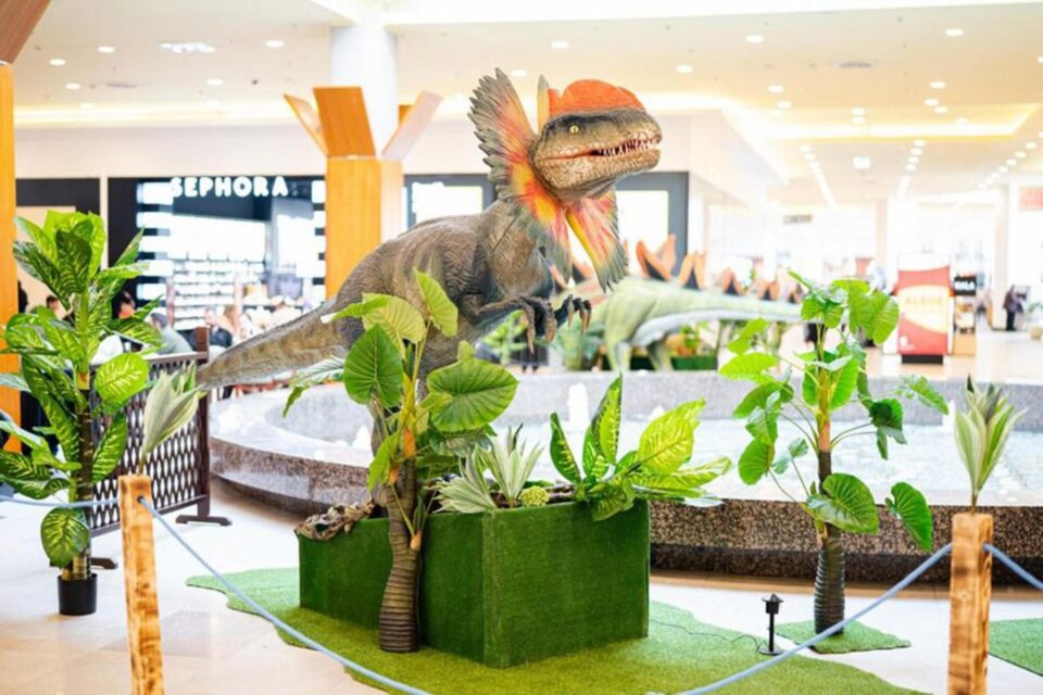 Ultimul weekend în care puteți să vizitați „Lumea Dinozaurilor” de la Iulius Mall Suceava