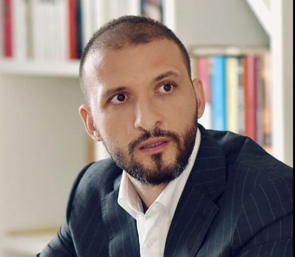 Ștefan Mandachi a câștigat în instanță un proces cu Poliția, privind unul dintre evenimentele private din pandemie Ștefan Mandachi a câștigat în instanță un proces cu Poliția, privind unul dintre evenimentele private din pandemie