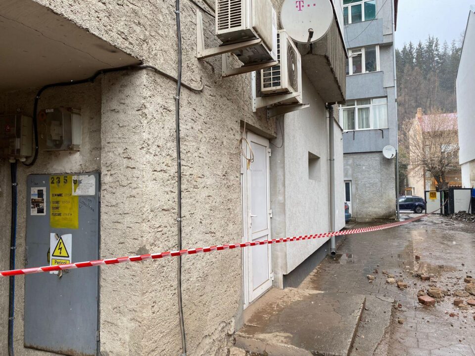 Clădirea de pe strada Mihai Eminescu