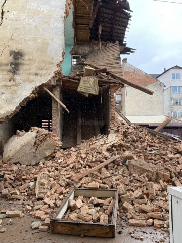 Clădirea de pe str. Mihai Eminescu. Foto: Radio Dorna