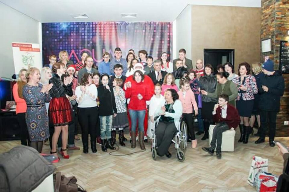 „Târgul de vise al iepurașului”, pentru copiii cu dizabilități din Câmpulung Moldovenesc „Târgul de vise al iepurașului”, pentru copiii cu dizabilități din Câmpulung Moldovenesc