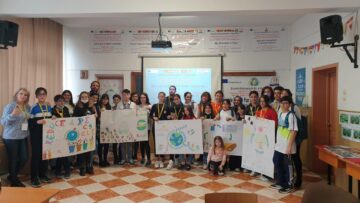 Elevi și profesori din Turcia, Spania, Italia și Grecia la Școala Gimnazială Nr. 4 Suceava, într-o experiență de mobilitate Erasmus+, în proiectul „Recycle Today For A Better Tomorrow”