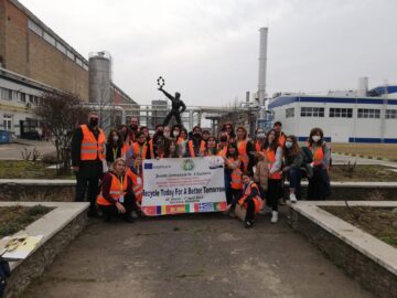 Elevi și profesori din Turcia, Spania, Italia și Grecia la Școala Gimnazială Nr. 4 Suceava, într-o experiență de mobilitate Erasmus+, în proiectul „Recycle Today For A Better Tomorrow”